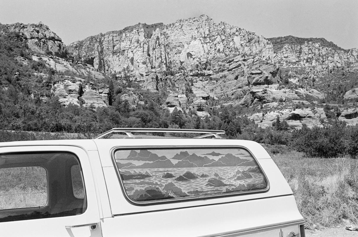 USA. ARIZONA. Car window reflector to help keep the inside of a car cooler in the exceptional hot desert sun. 1980.