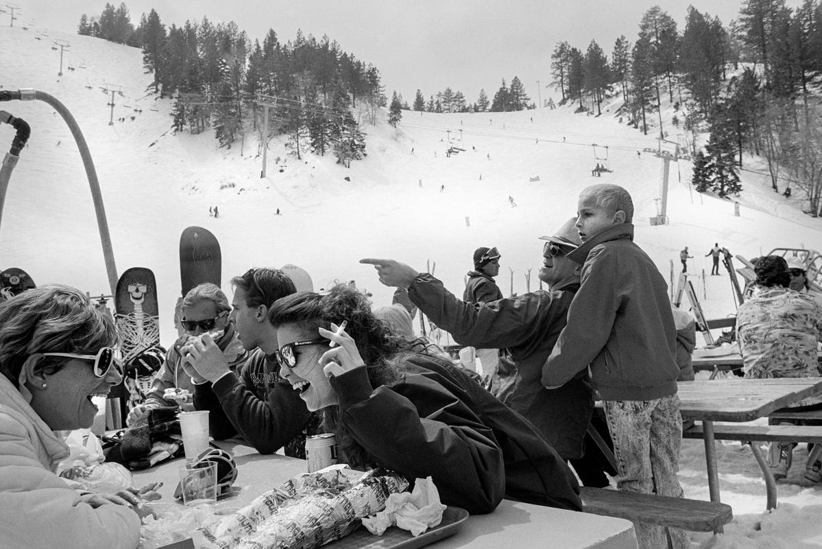 USA. CALIFORNIA. Wrightwood is the centre for blue collar skiing. It is on the San Andreas Fault though they have never had a casualty from an Earthquake but plenty from bad skiing. 1991.