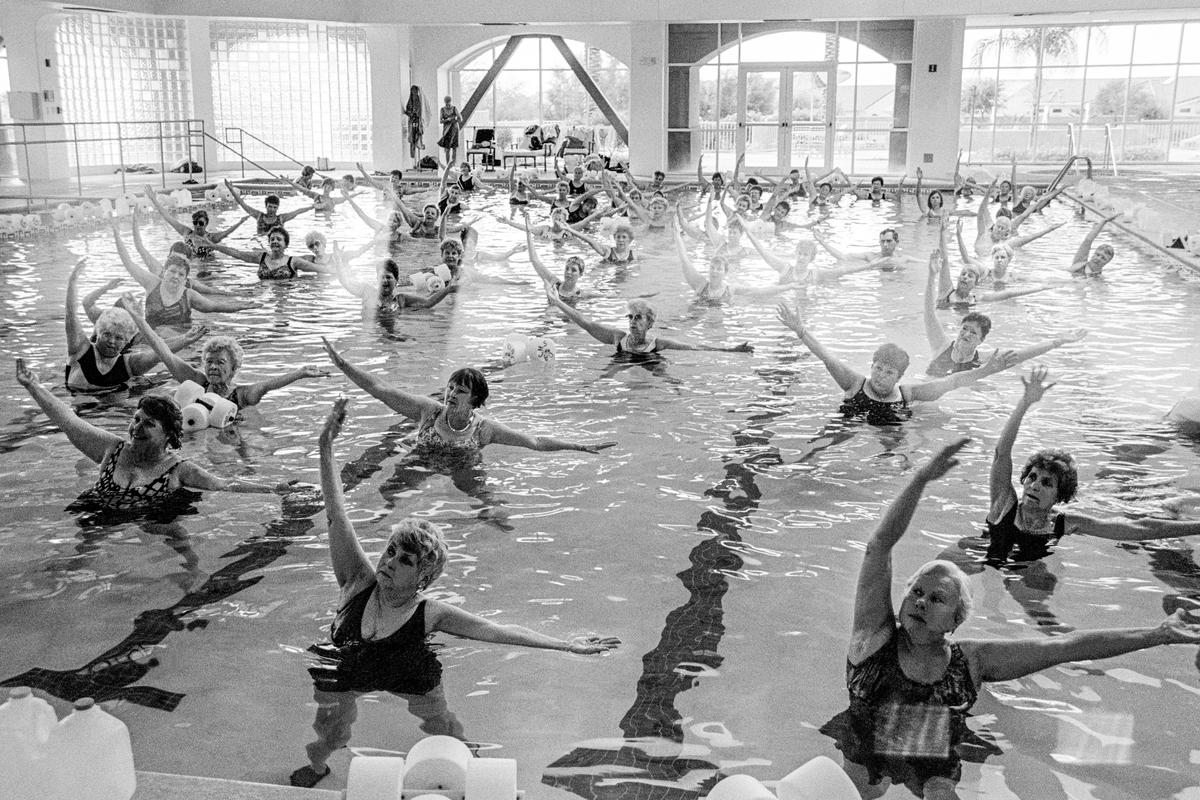 USA. ARIZONA. Pool Exercise. A positive aspect of American seniors is their realisation that the correct exercise is not only useful to prolong active life but is also fun. The Palm Ridge Recreation Centre Deer Valley Arizona is the latest in facilities. Persons aged 55 and above pay $500 for a years program. Many members are over eighty years of age. The water aerobics class - three times a week never has less than eighty members. 1997