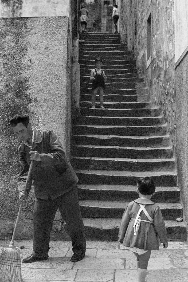 CROATIA (was Yugoslavia). Dubrovnik. Street scene. 1964.