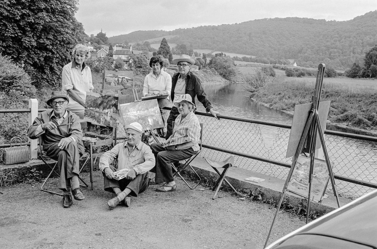 GB. WALES. Tintern. Painting club. 1981.