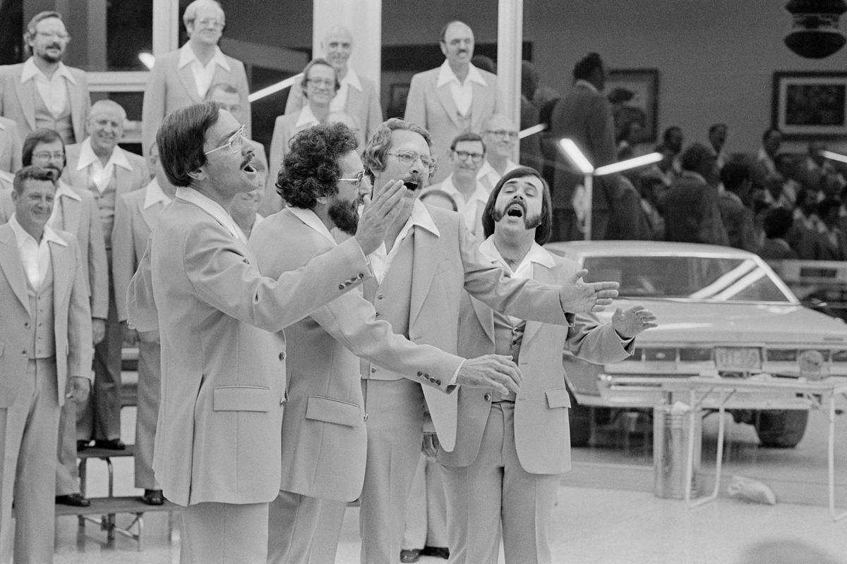 USA. ARIZONA. Auditions for Barbershop Chorus groups held at Lou Grubb Chevrolet Car Headquarters Phoenix. 1979.
