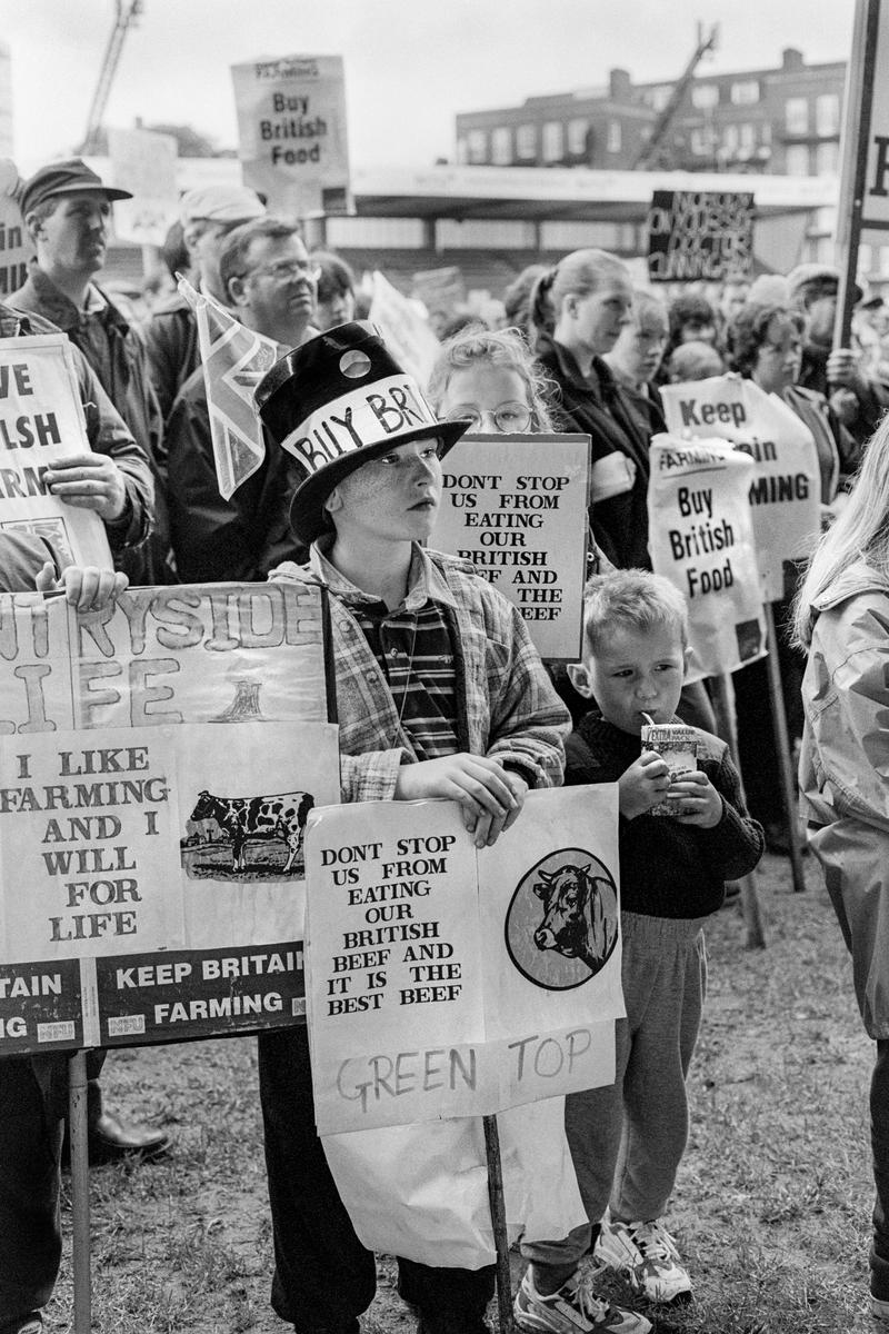 GB. WALES. Cardiff. Rural life Rally. 1998.