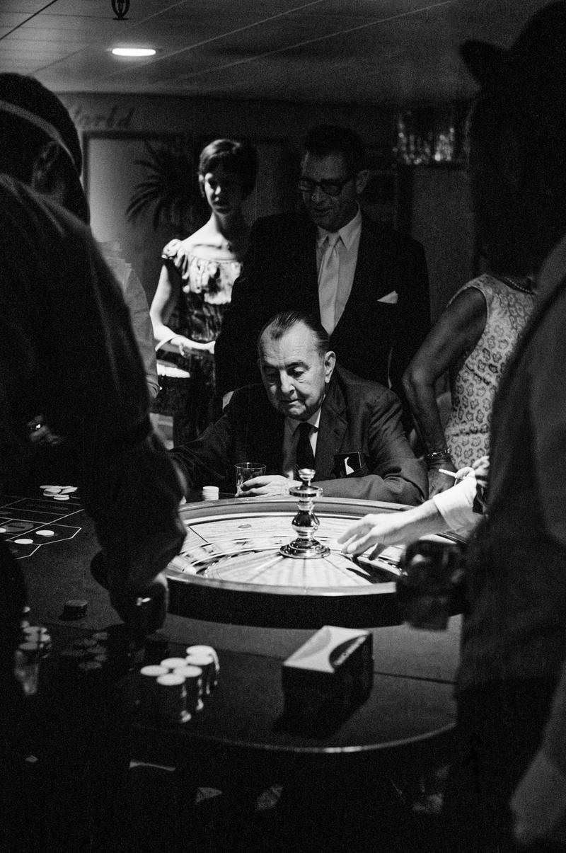 USA. CINCINNATI. Riverboat Shuffle gambling on the Mississippi. 1968.