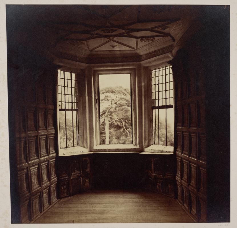 Bay in the Drawing Room, Haddon