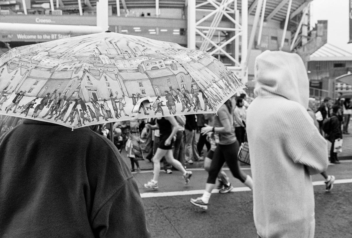 GB. WALES. Cardiff. The City Marathon. 2004.