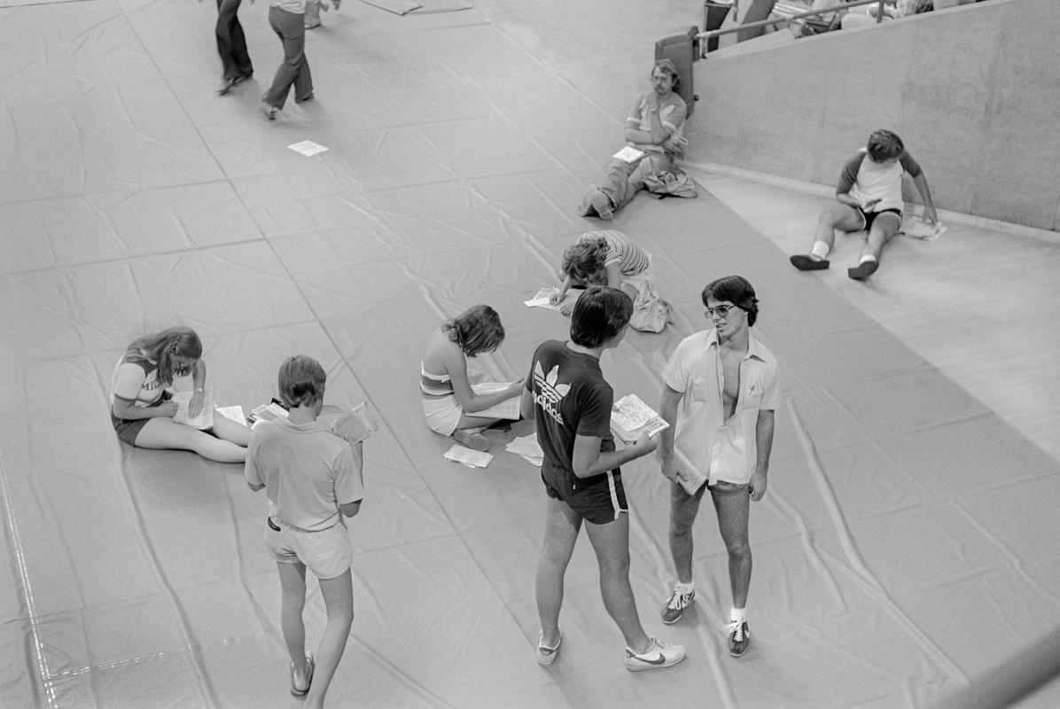 USA. ARIZONA. Tempe. Enrolment for the start of the academic term at ASU, Arizona. 1980.