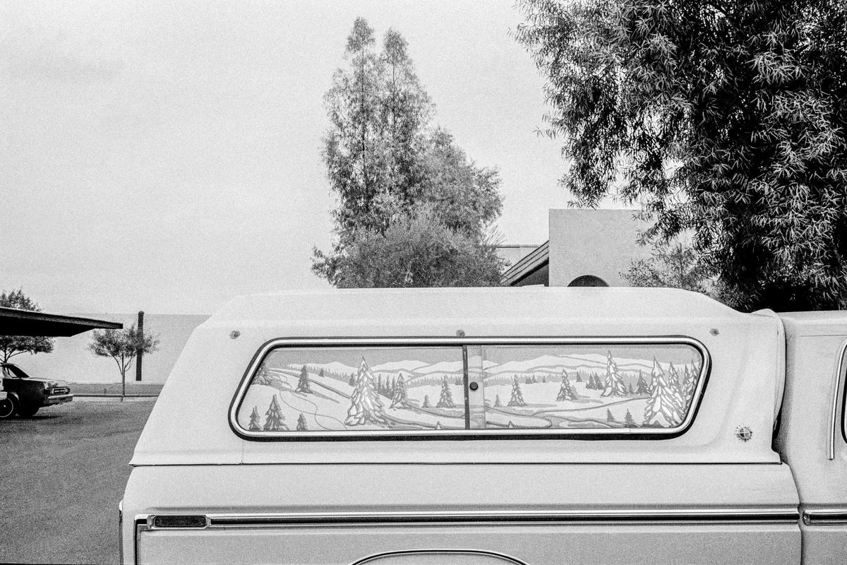 USA. ARIZONA. Phoenix. Shopping Mall. Car reflector to help keep down internal heat. 1978.