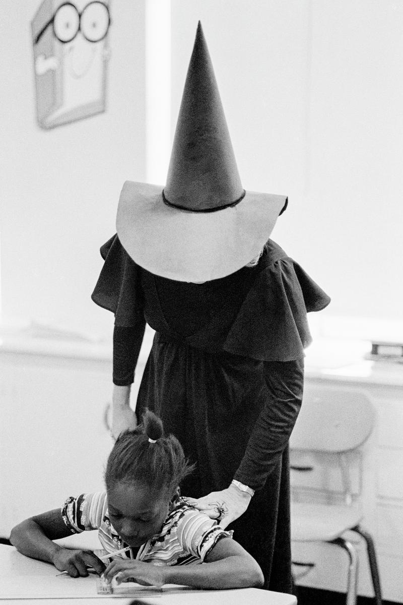 USA. ARIZONA. Phoenix. Kenilworth Elementary School. Halloween. 1979.